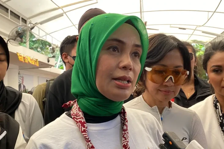 Siti Atikoh Sosialisasikan...
