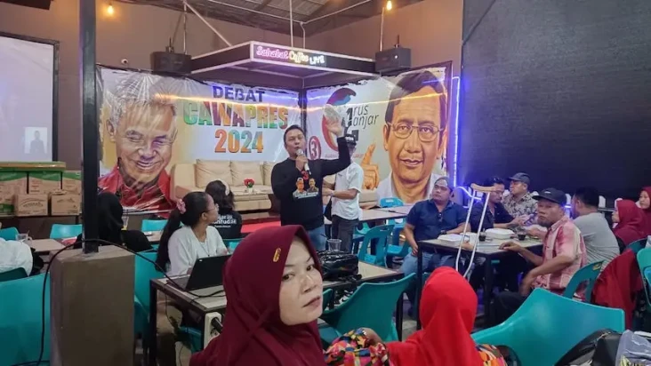 Nobar Debat Cawapres...