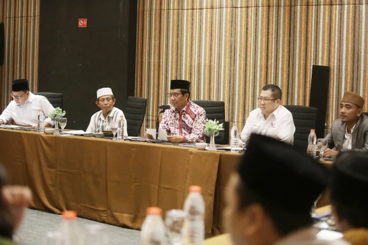 HT dan Mahfud MD Bersilaturahmi...