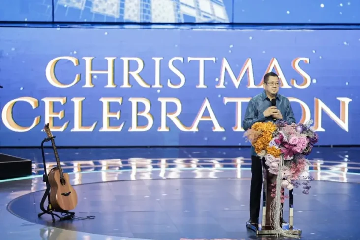 Di Acara Christmas Celebration,...
