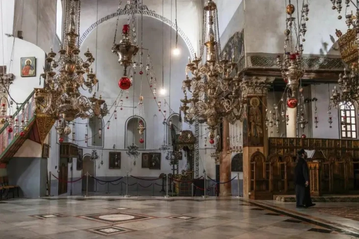 Bethlehem Tidak Dihiasi...