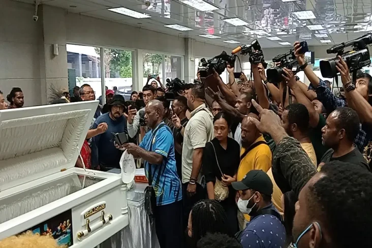 Tangis Keluarga Pecah...