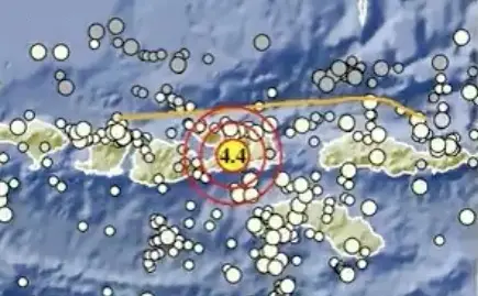 Breaking News: Gempa...
