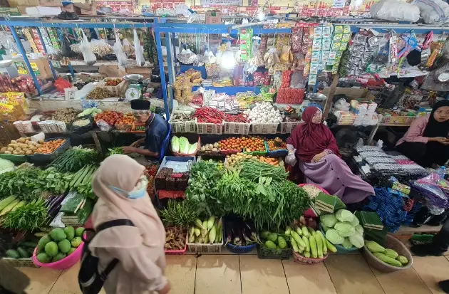 Tahun Baru Seminggu...