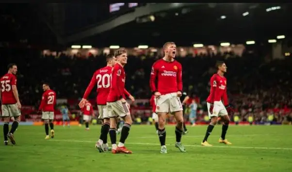 Manchester United Akhirnya...