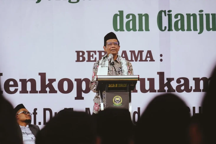 Mahfud MD Tekankan Pentingnya...