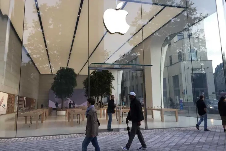 Desainer iPhone Resign...