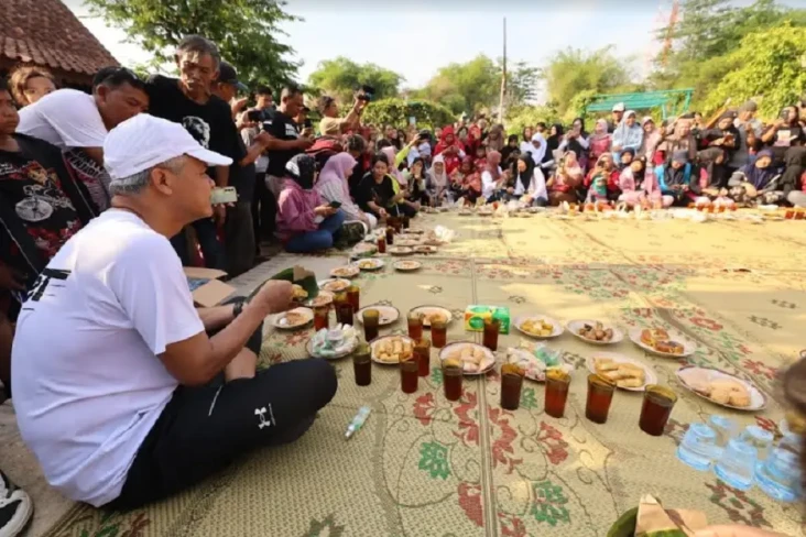 Ganjar Lari Pagi dan...