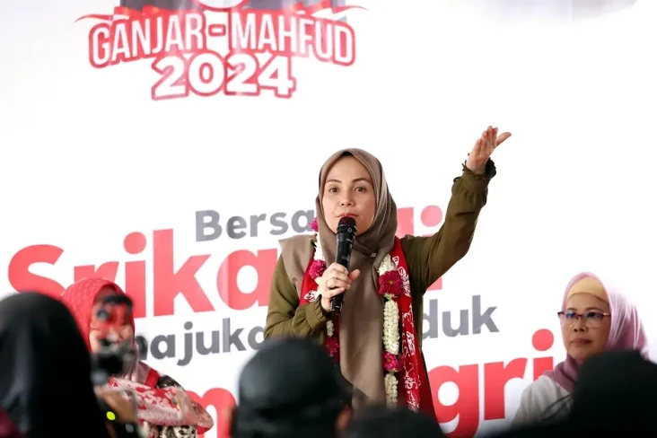 Siti Atikoh Komitmen...