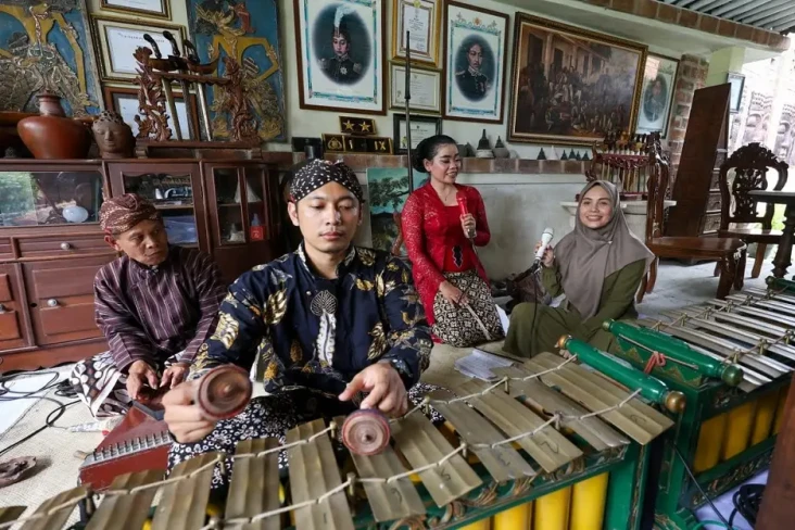 Siti Atikoh Mendadak...