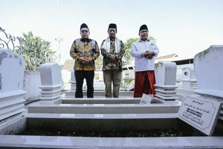 Ziarah Ke Makam Khatib...