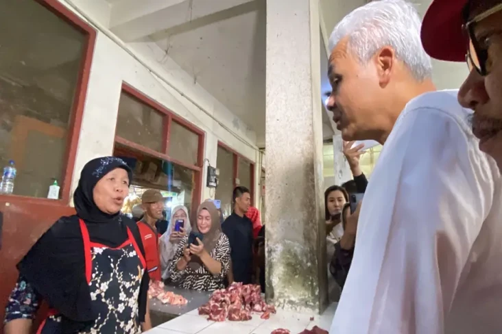 Blusukan ke Pasar Kota...