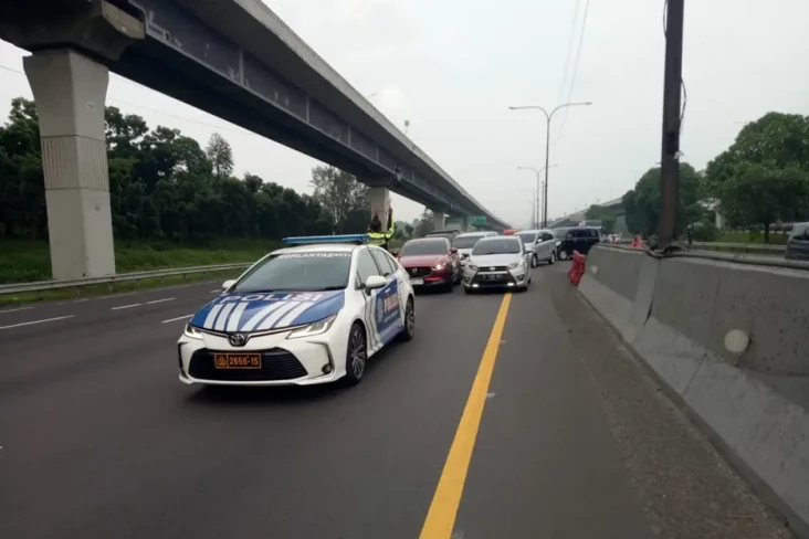Jelang Tahun Baru, Jasa...