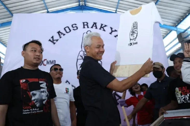 Relawan Buat Gerakan...