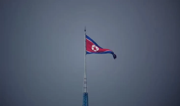Korea Utara Akan Meluncurkan...