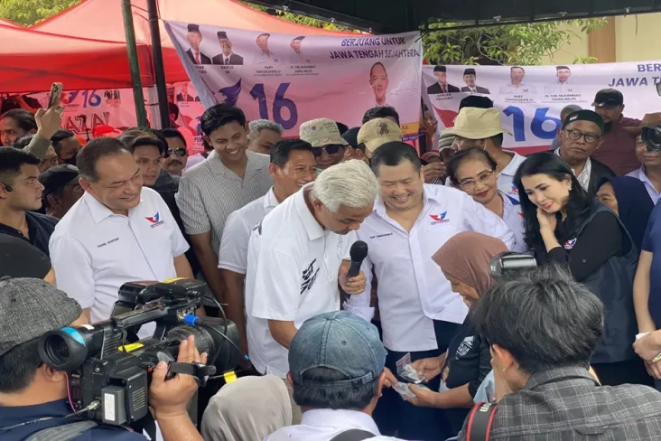 Pakai KTP Sakti, Ganjar...