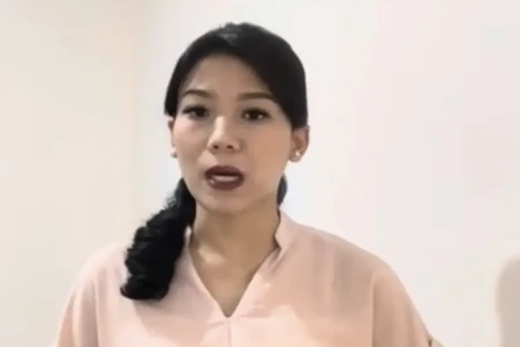 Akun Instagram Bella...