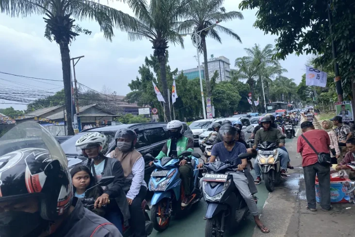 Libur Tahun Baru 2024,...