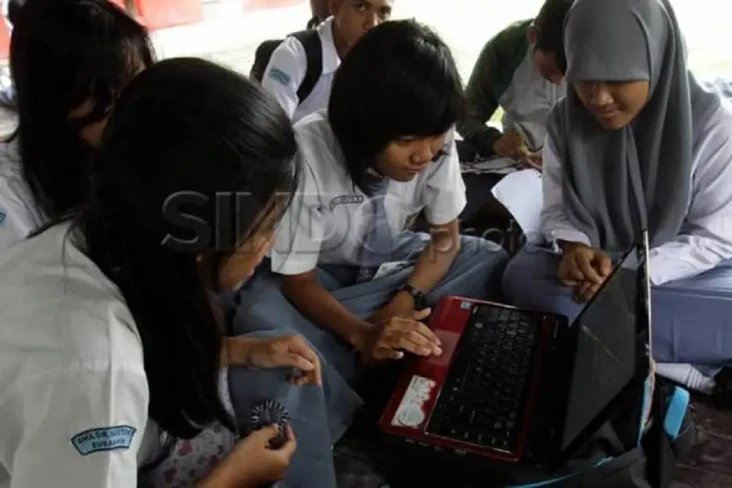 Program SMK Gratis Semakin...