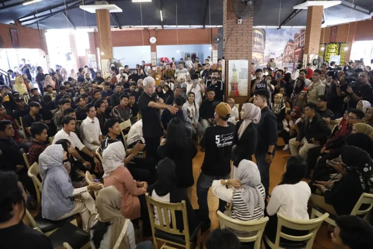 Momen Seru Ganjar Kumpul...