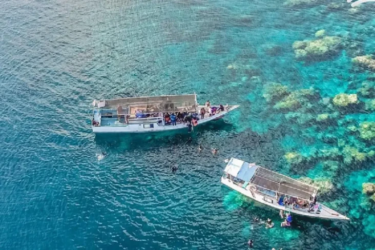 Liburan Murah ke Karimunjawa...