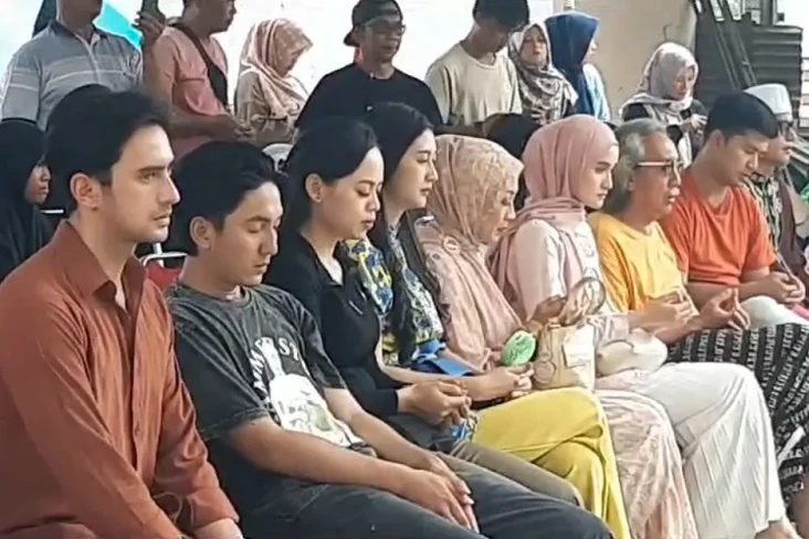 Isel Fricella Kesulitan...