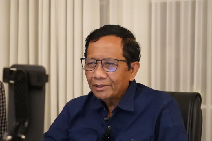 Live TikTok Bareng Mahfud...