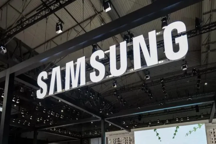 Ponsel Lipat Samsung...
