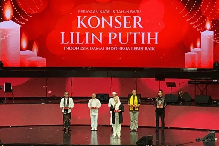 Hadiri Konser Lilin...