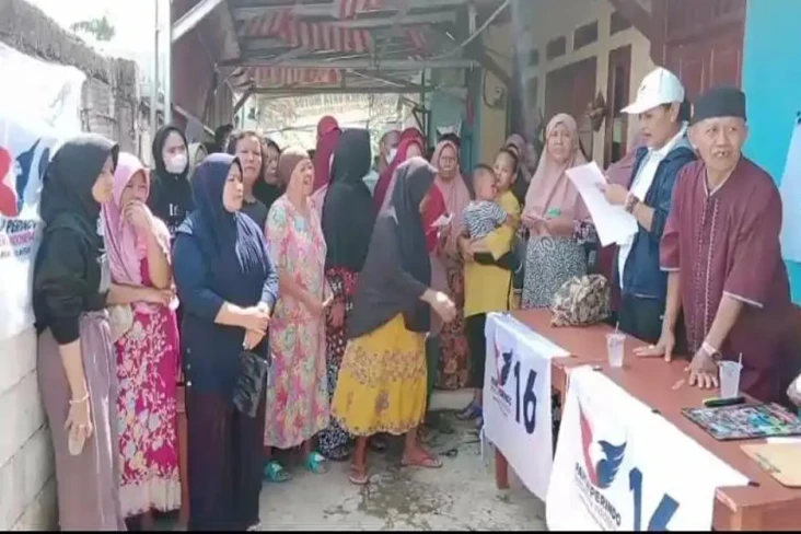 Bazar Minyak Goreng...
