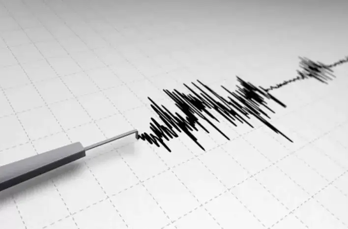 Gempa M5,9 Guncang Bayah...