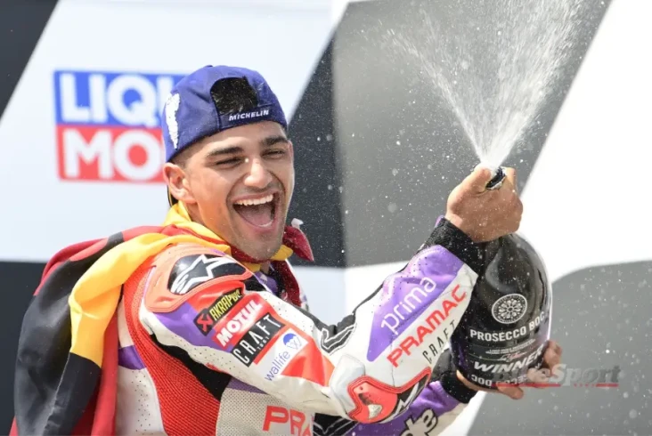 Jorge Martin Bidik Juara...
