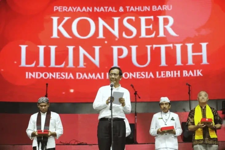 Ajak Masyarakat Junjung...