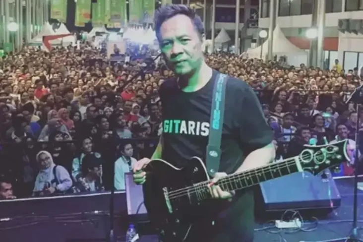Jadi Sengketa, Lagu...