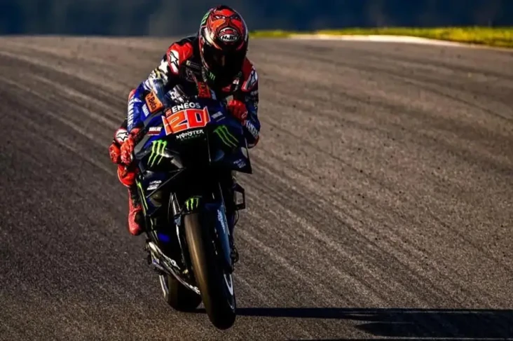 Bos Yamaha Monster Energy...