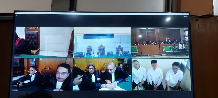 Wahyu Kenzo Dituntut...