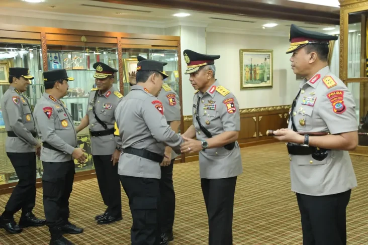 Kapolri Pimpin Langsung...