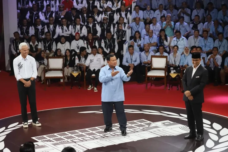 Debat Capres Minggu...