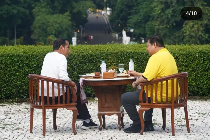 Jokowi Sarapan Bareng...
