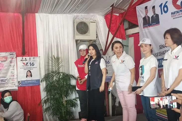 Hadiri Bazar Murah di...