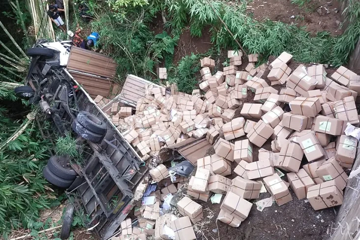 Penampakan Truk Pengangkut...