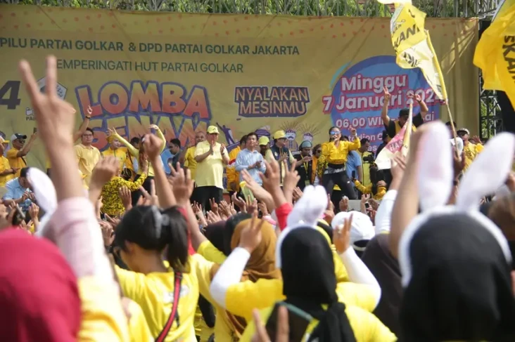 Gibran Didampingi Airlangga...