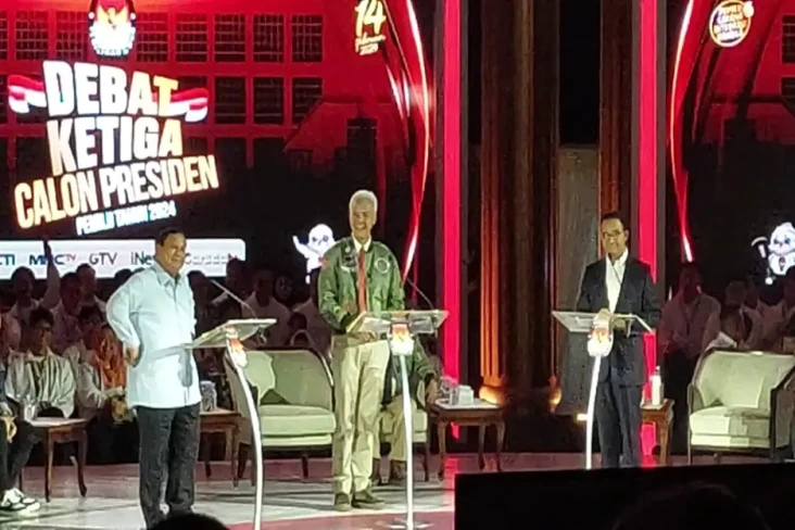 Momen Prabowo Tolak...