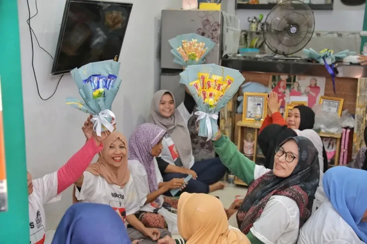Pemberdayaan Emak-emak,...