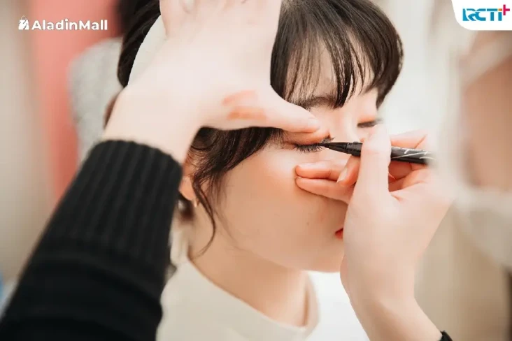 5 Jenis Eyeliner dan...