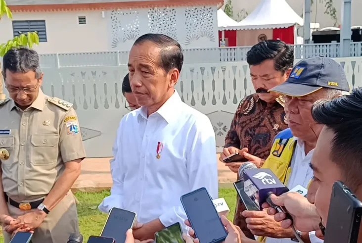 Respons Debat Capres,...