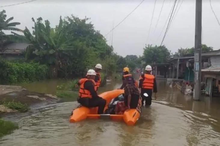 Banjir Kepung 4 Kecamatan...