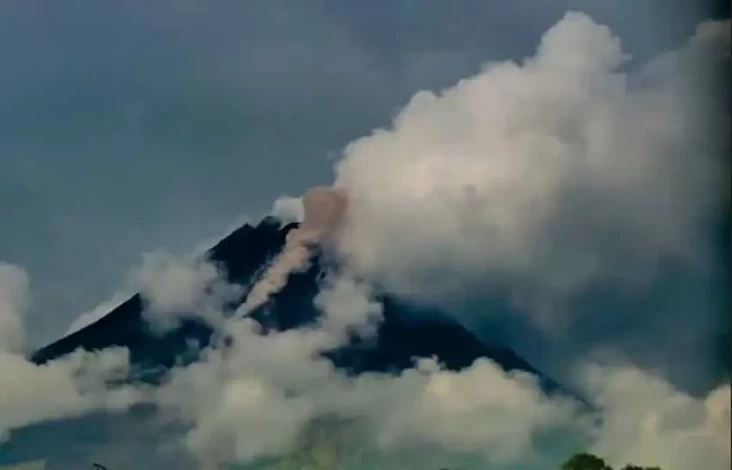 Gunung Merapi Kembali...
