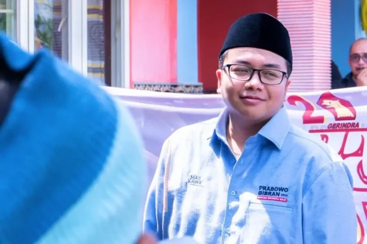 Anies Kasih Nilai 11...