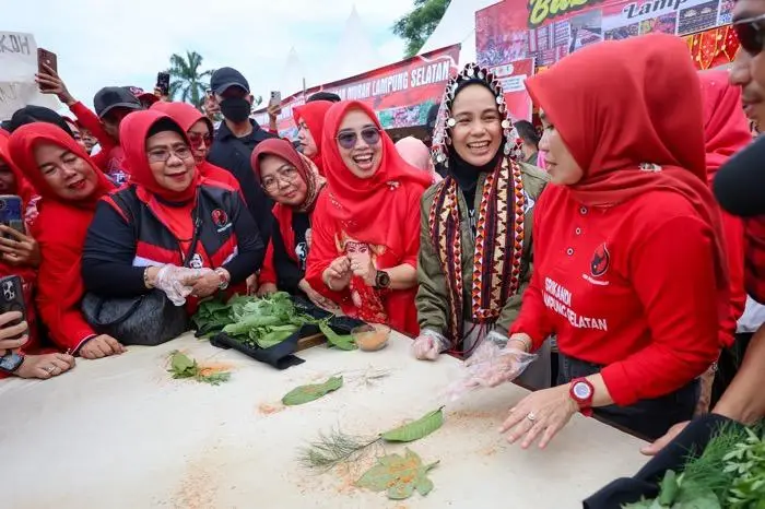 Siti Atikoh Berbagi...